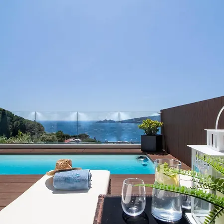 Silvia - Private Pool - Portofino View בית נופש